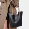 Bolso de Hombro de Cuero Vacuno para Mujer Bolso de Hombro Moda Femenina Sencillo Práctico Cuero Suave Patrón Tejido Prensado Cuero Suave Bolso de Compras