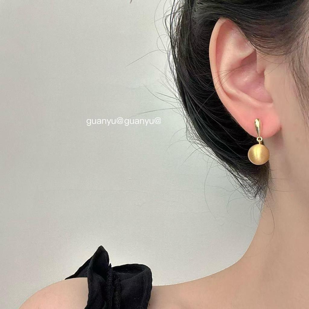 Retro Brushed Metal Ball Stud Earrings - Elegant, High-End, Versatile Fashion for Women