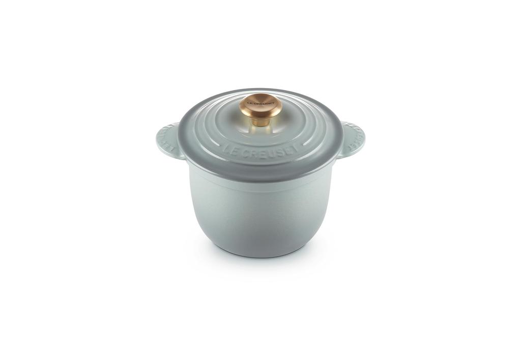 Le Creuset Cocotte Every 18" Cast Iron Enamel Pot, Sea Salt, Gas, Induction, Oven, and Dishwasher Safe [Official Japanese Product]
