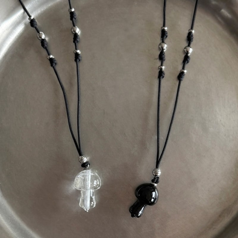 

FANTASTIC PLANET mono mushroom string necklace (2colors) CLEAN