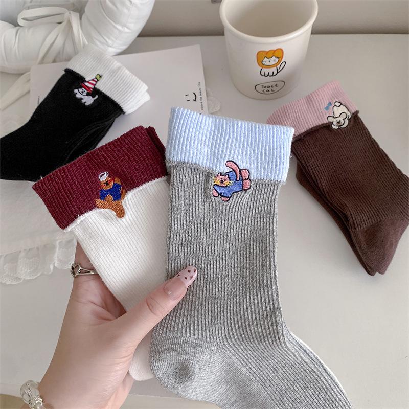 Women's Socks, Spring and Autumn Mid-calf Socks, Women's Thin Cartoon Color-blocking Embroidered Cotton Socks, Pile Socks, Boneless Women's Socks