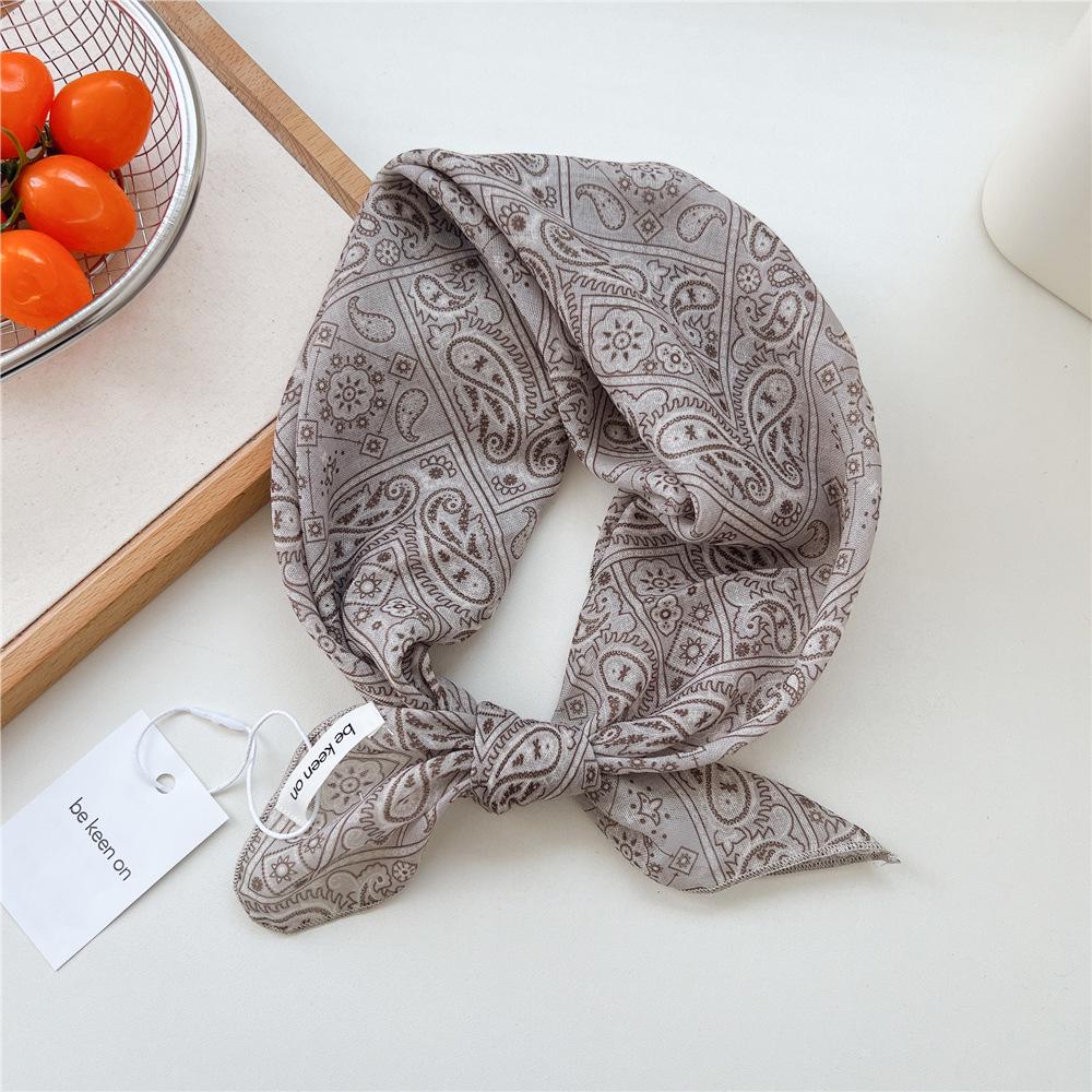 Koreanisches Trendiges Frühlings-Gepunktetes Seiden-Kopftuch - Quadratisches Mode-Tuch für Damen für Haare, Hals und Dekoration