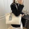 New Fashion Commuter Handbag Niche High-end Feeling Shoulder Underarm Bag Going Out Large Capacity Tote Women's Bag