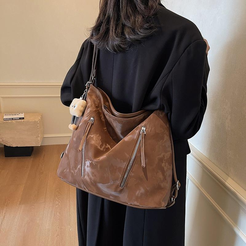 Retro fashion tote bag women 2025 commute to work large capacity shoulder bag backpack