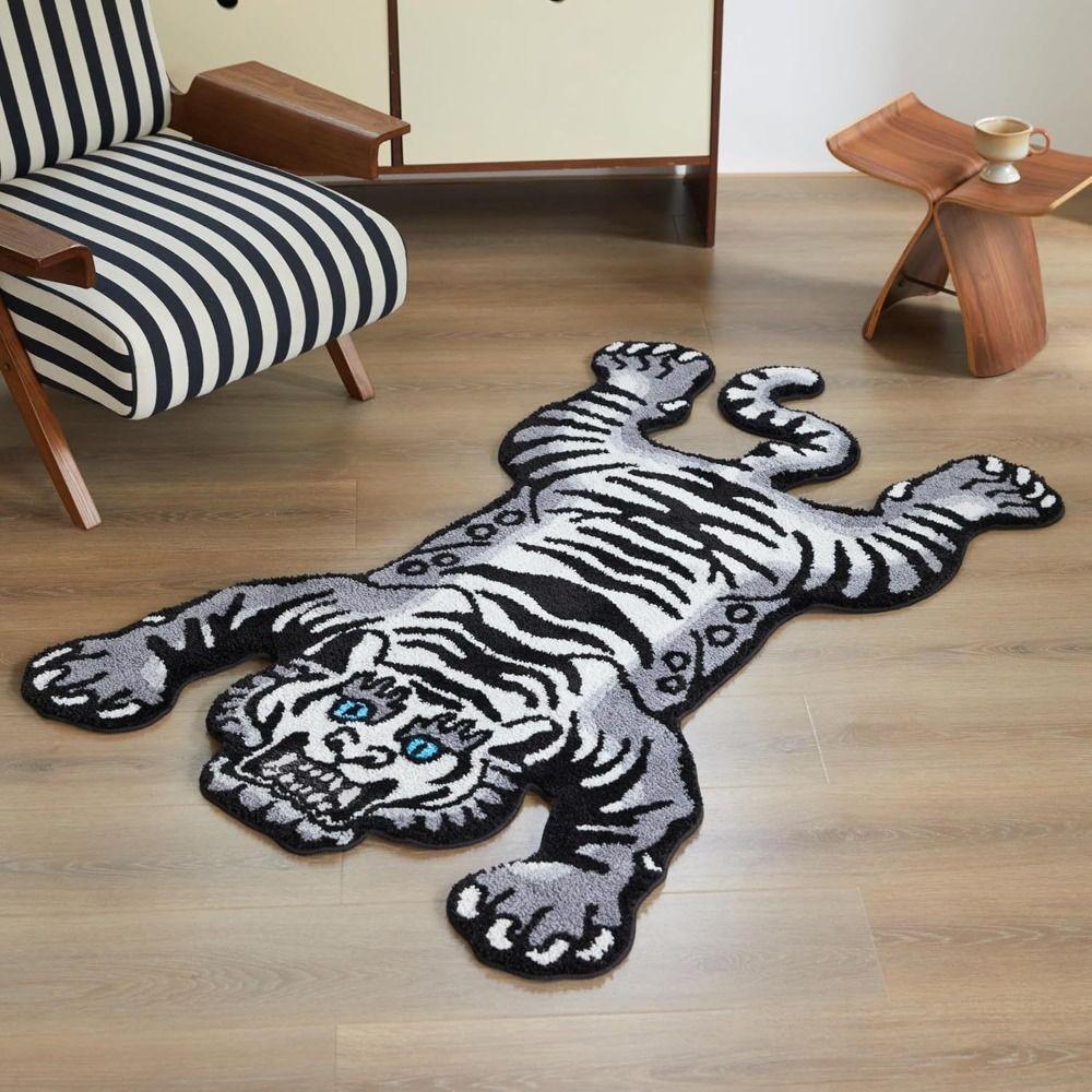 Non-Slip Tiger Area Rug Imitation Cashmere Cartoon Carpet Soft Home Decor Carpet  Bedrooms