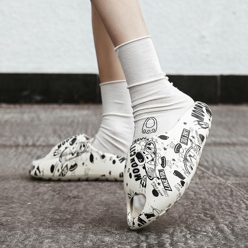 New Summer Couple Outerwear Sports Fashion Leisure Men and Women Beach Non-slip Flip Flops