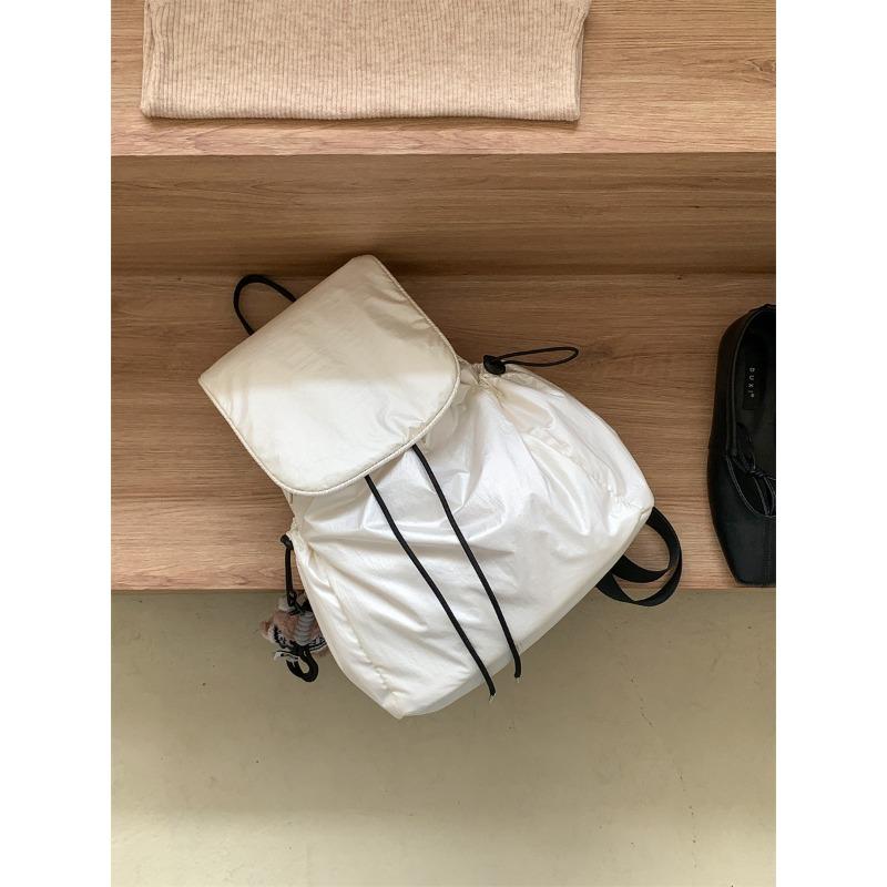 Commuter Bag Women's Niche Simple Flip Backpack Women's Large-capacity Travel Leisure Drawstring Backpack