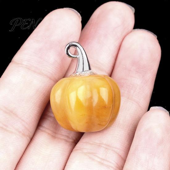 Mini Carved Pumpkin Ornaments Natural Crystal Pendant, Stone Charm with Halloween Party Supplies Metal Hook, Micro Landscape Decor, Holiday