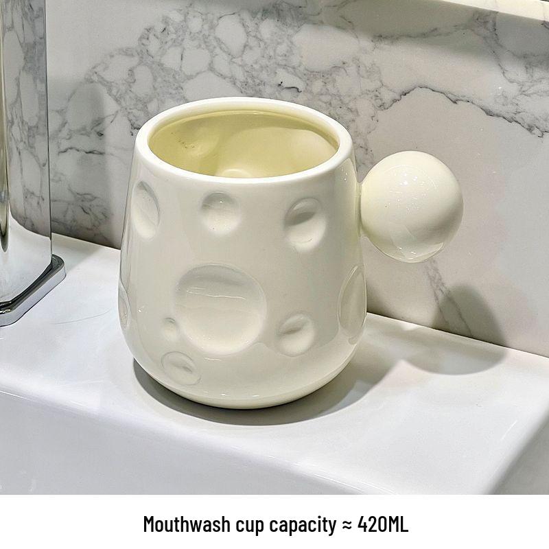 Luxury Ceramic Toothbrush Holder - Elegant High-End Design for Couples