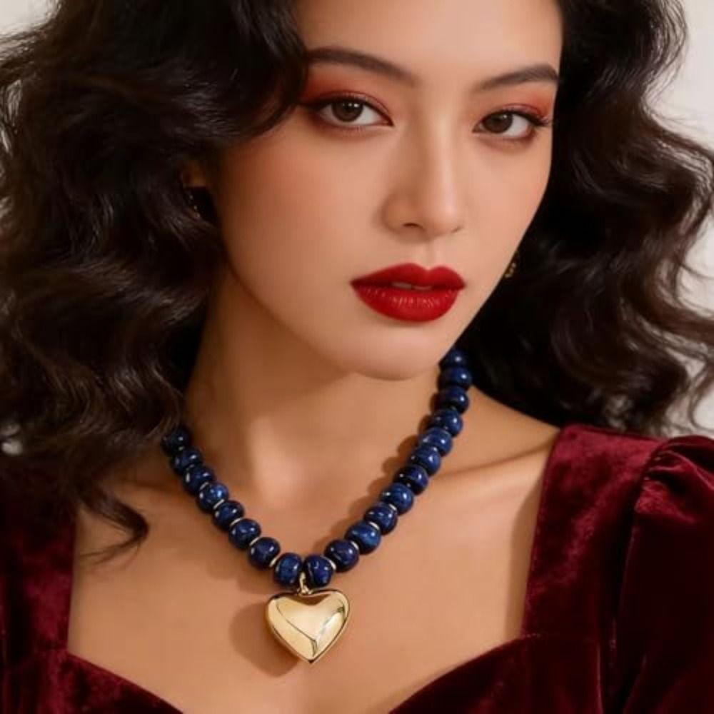 Zlatý nadýchaný přívěsek ve tvaru srdce Náhrdelník s masivními korálky Pryskyřičný korálkový barevný choker Náhrdelníky Ručně vyráběné krátké náhrdelníky pro ženy