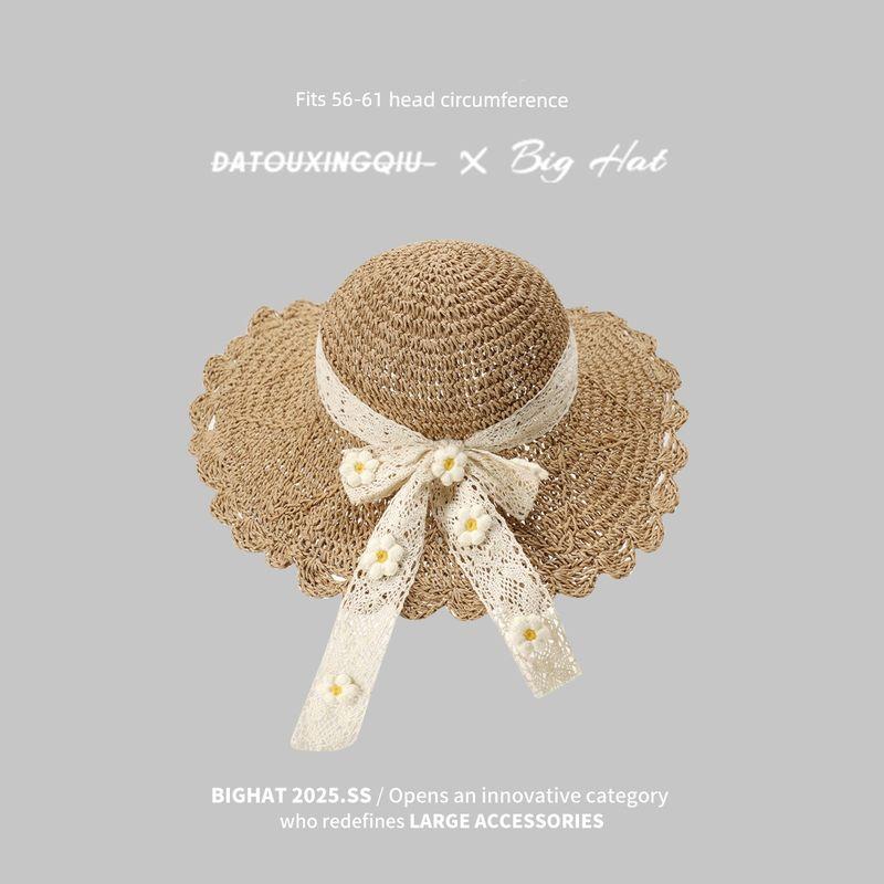 

Sun Protection Straw Hat Women New Seaside Beach Holiday Style Big Head Circumference Hat Large Brim Make Your Face Look Smaller Straw Woven Sun Hat Daisy streamer Partial Plus size (56-61cm)