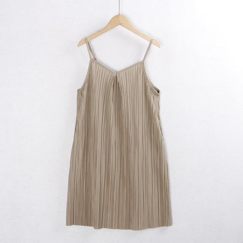 

1165 Юбка-слинг плиссе Летний пуловер с V-образным вырезом Приталенная Однотонная Темпераментная Плиссированная Миди А-силуэта Женская Внешняя торговля CAMEL M