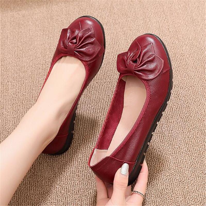 Genuine Leather Flat Sole Women's Shoes Comfortable Soft Sole Cowhide Wedges Mother's Shoes Casual Large Size Women's Shoes