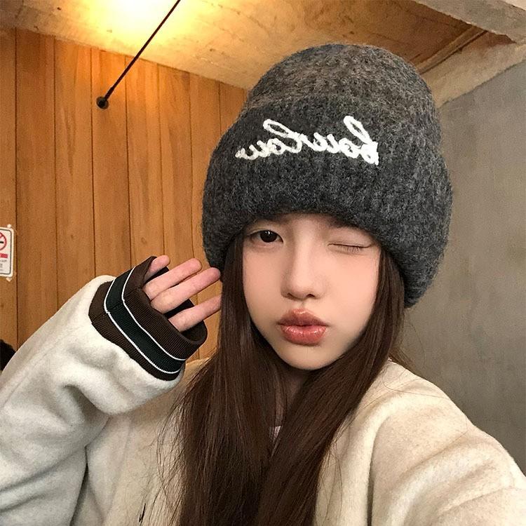 Autumn and Winter Hats for Women American Versatile Letters Piled Hats with Big Heads and Warm Head Hats Outdoor Casual Wool Hats