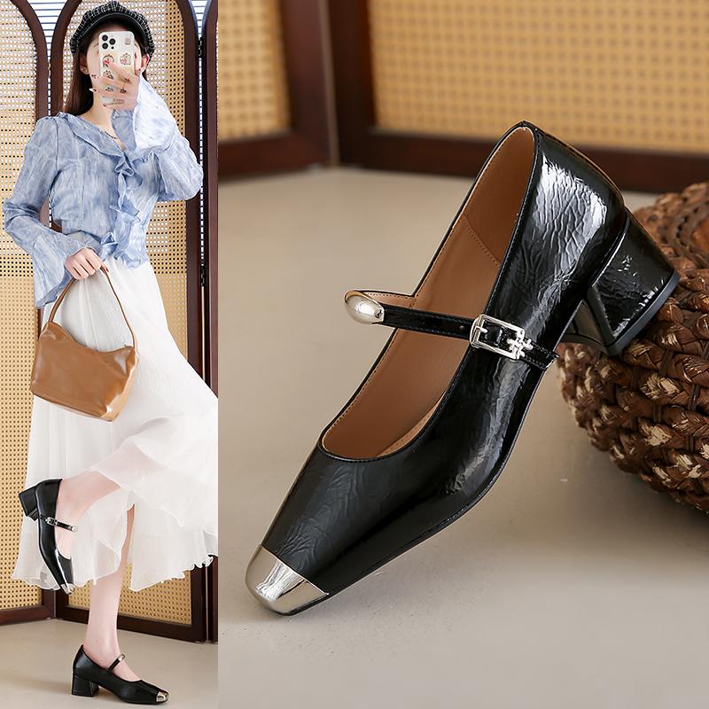 Fashion Black Patent Shoe Slim Heels 2025 Chunky Sandals Clogs for Women Leather Slimming Latest Beige Block African Spring 3cm Med High