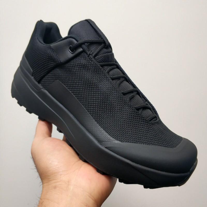 

Черные однотонные парусиновые дышащие кроссовки Весенняя новинка Мужская повседневная обувь Уличная удобная противоскользящая плоская тканевая мужская обувь 39 чёрный