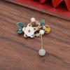 Elegant Pearl Brooch for Women's Suits - High-End Jewelry Pin