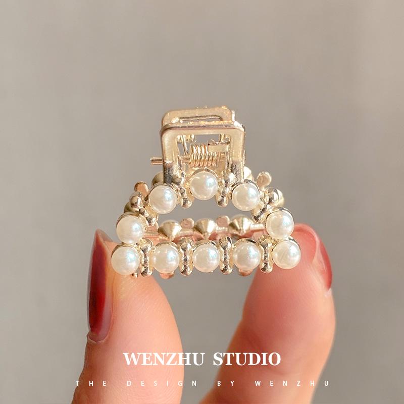 Pearl Hair Clip: Small Claw Clip for Women - Ideal for Forehead, Bangs, and Half-Up Styles