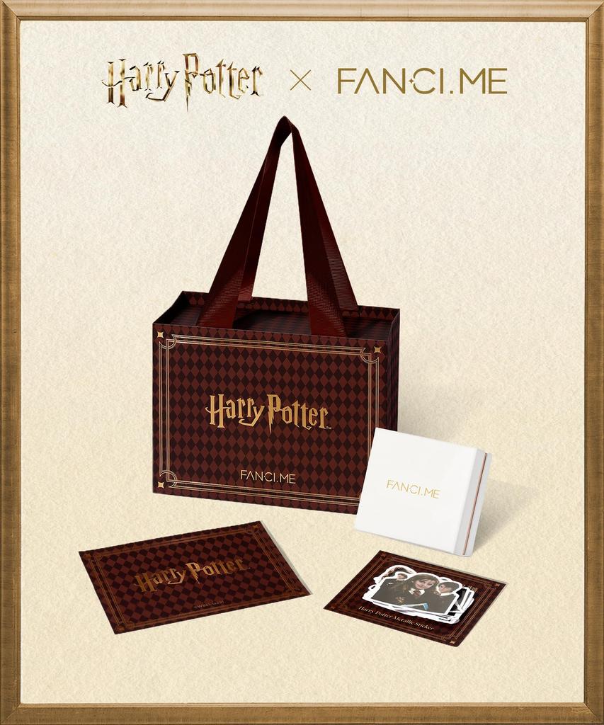 Official Harry Potter Flying Key Charm, Luminous and Glow-in-the-Dark Silver Necklace, Unisex, Free Hanging, Harry Potter, Halloween, Christmas Gift