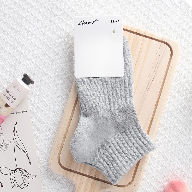5 Pairs of Female Spring and Summer Thin Pure Color Massage Bottom Sweat Absorbing Sports Boat Socks