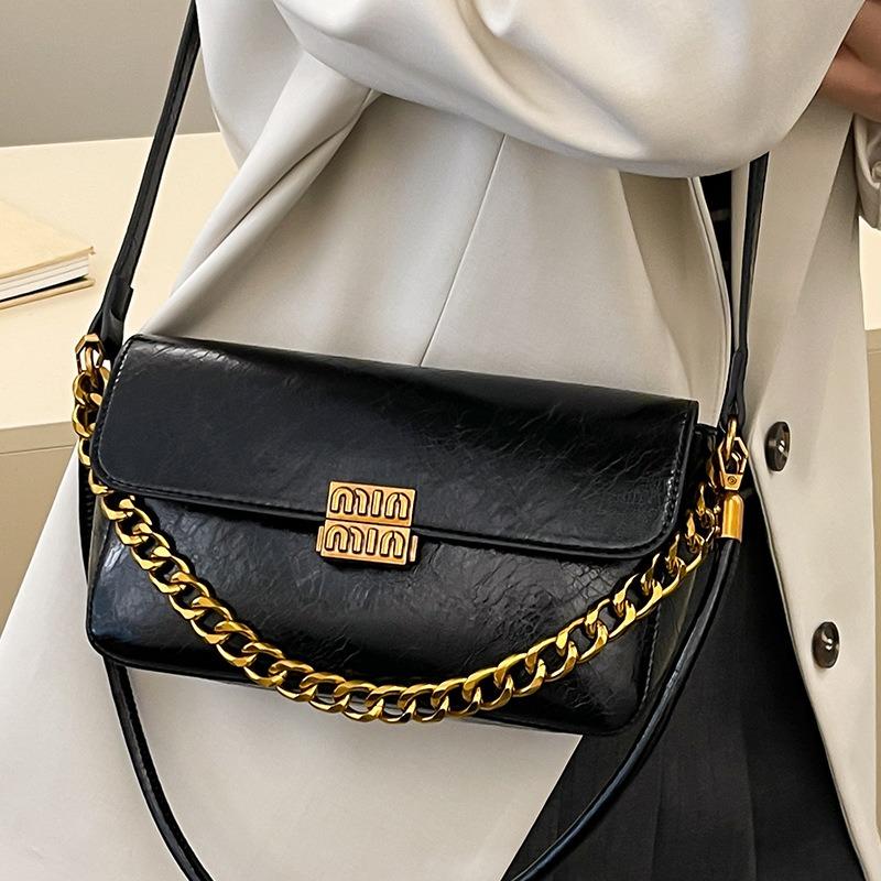 Retro casual small bag women's autumn new messenger bag women's underarm bag fashion women's bag small square bag
