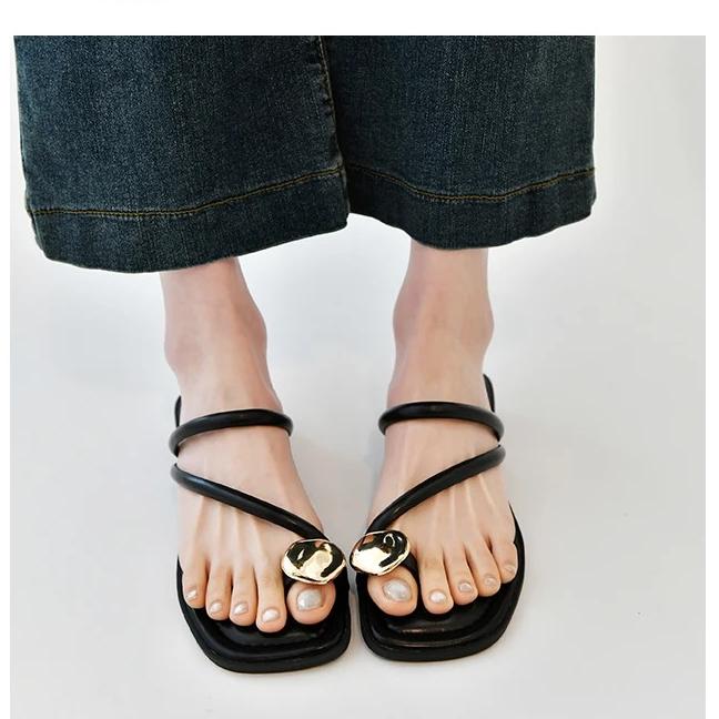 Summer Narrow Band Women Slipper Fashion Metal Decoration Low Heel Slip On Ladies Elegant Slides Casual Outdoor Beach Flip Flop