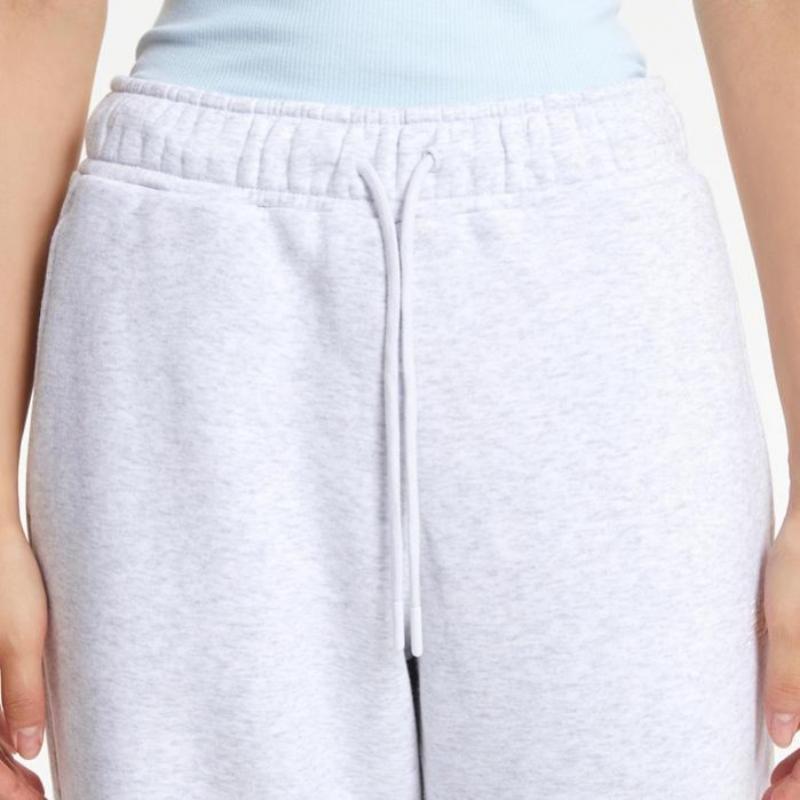 New Balance Essential Fleece Wide Pants Nbmle4w902