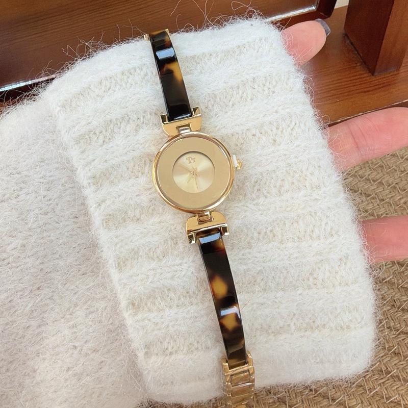 Simple Design Resin Strap Fashion Light Luxury Women S Watch Waterproof Watch Women S Watch