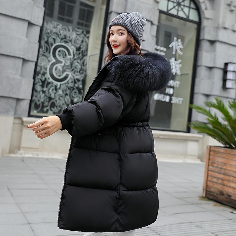 New down cotton-padded clothes for women's medium and long bread clothes, large fur collar cotton-padded jackets, thickened cotton-padded jackets.