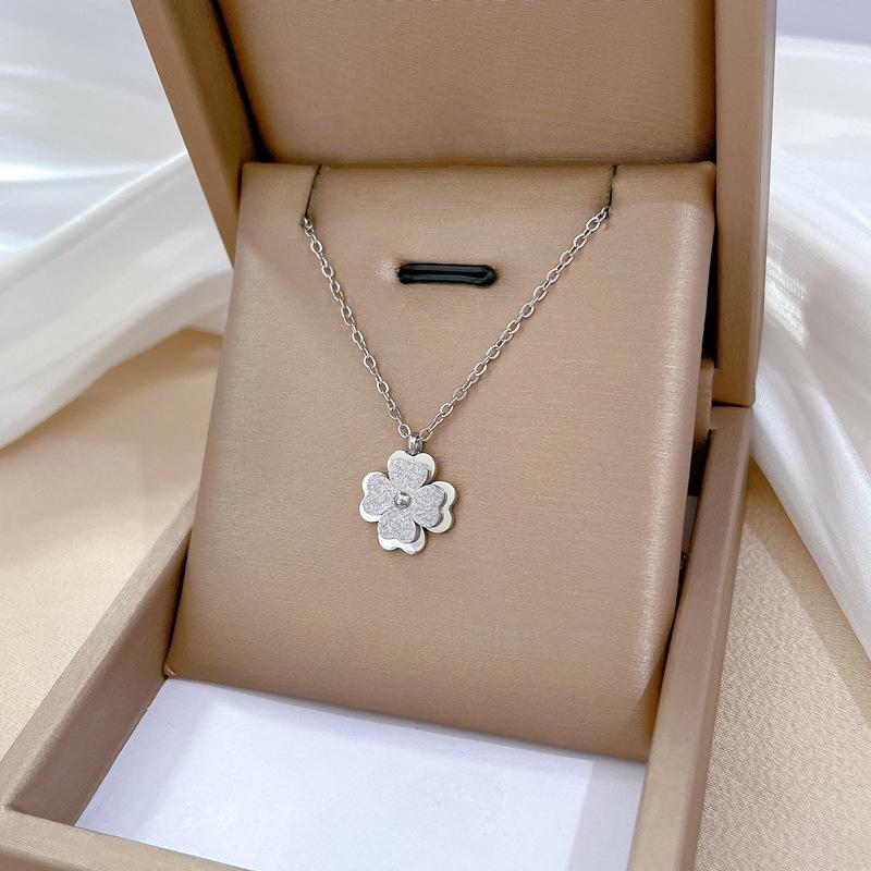 Popular Element Personality Minimalist Wind Furnace Real Gold Necklace Female Collarbone Chain