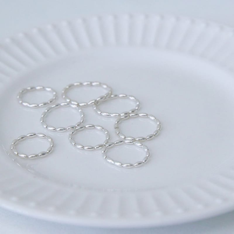 fillow baby egg chain ring