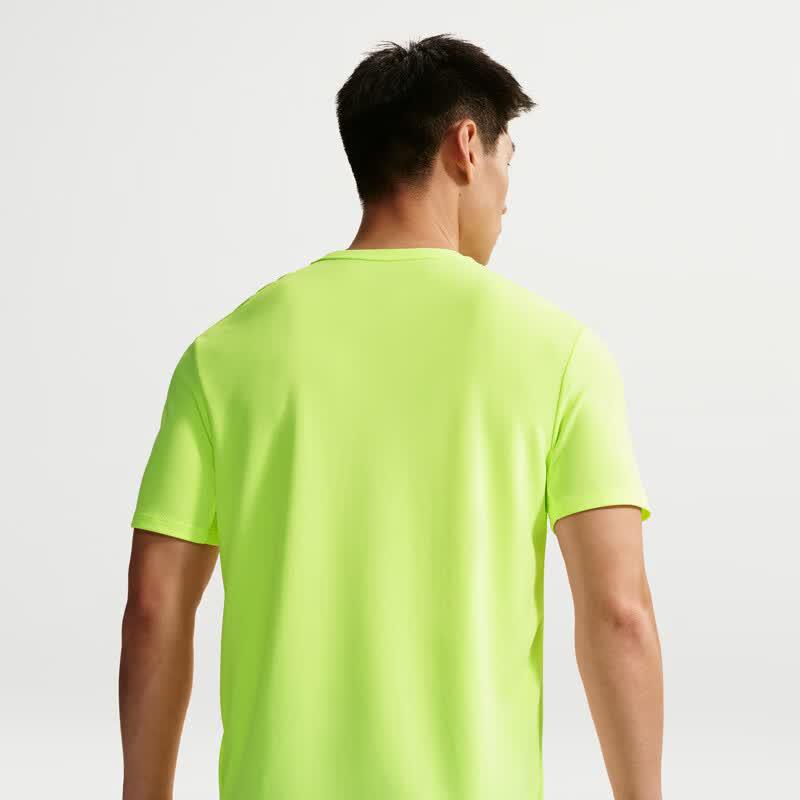 Nike Men's Fitness Short-Sleeve Knit T-Shirt