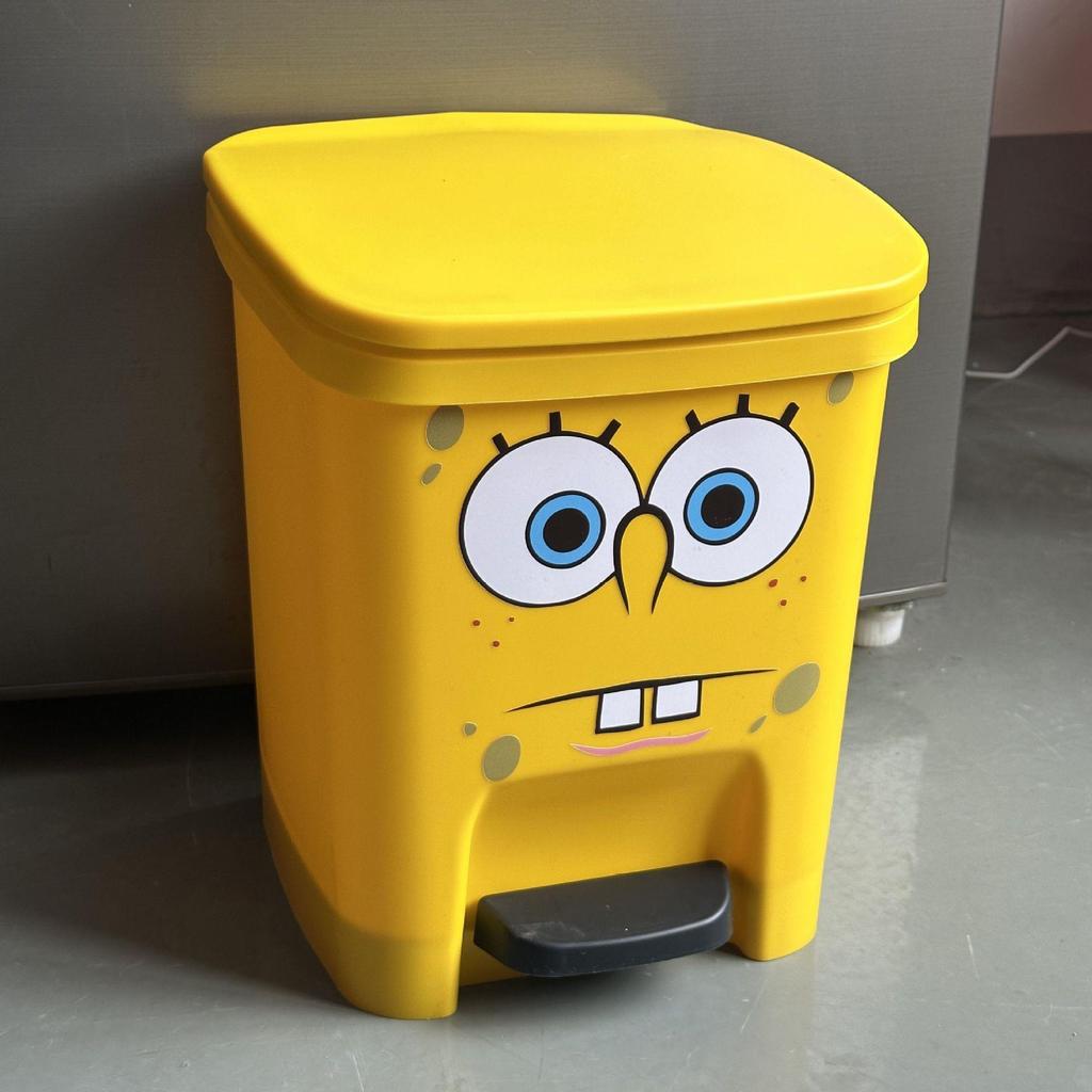 SpongeBob Cartoon Foot-Operated Trash Can with Lid for Living Room, Bedroom, Bathroom