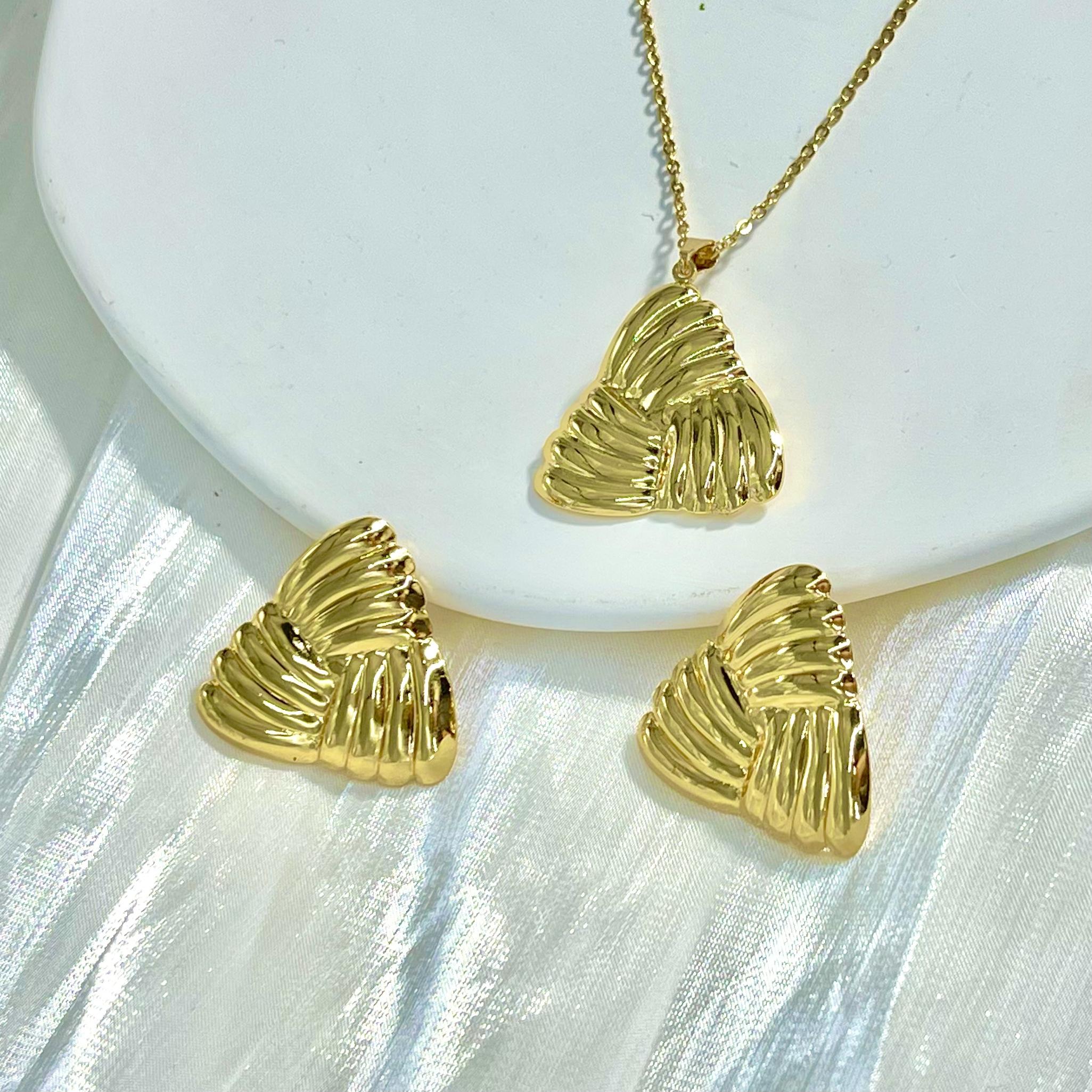 

Комплект украшений из нержавеющей стали в стиле INS «Легкая роскошь», ожерелье с подвеской в виде морской ракушки, серьги-гвоздики для подарка