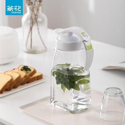 Trinkgeschirr – Wasserbehälter & Getränkespender