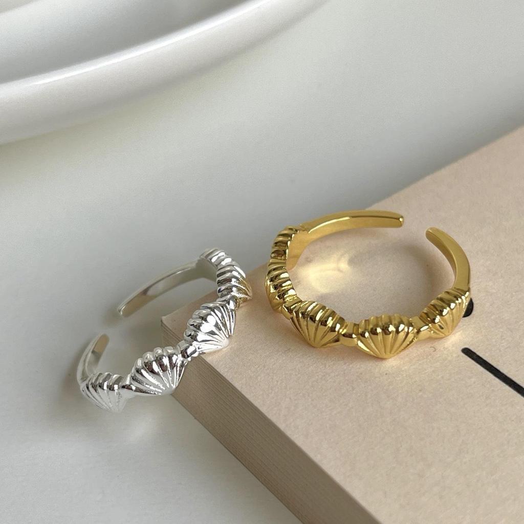 Elegant Adjustable Open Shell Ring: Versatile and Trendy Fashion Accessory for Women