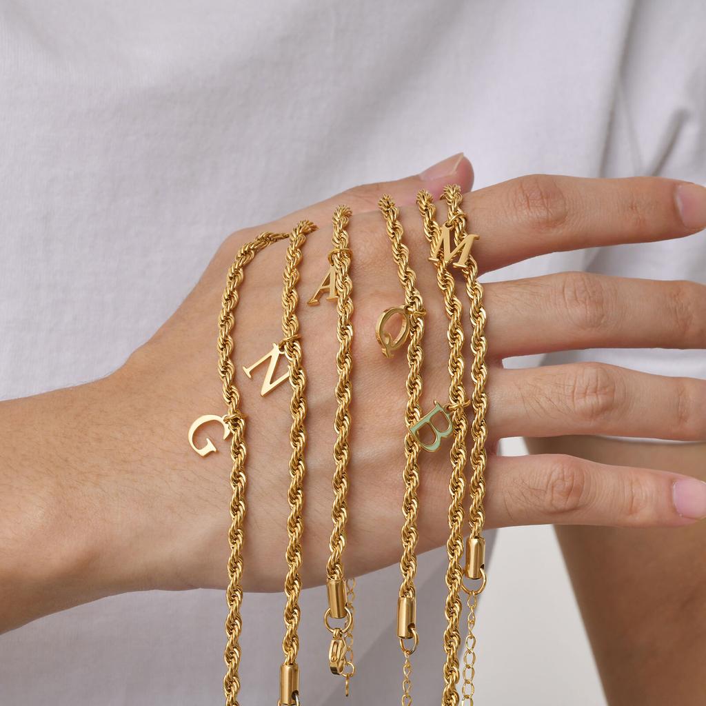 Vnox Braccialetti con Lettere A-Z per Uomo, Braccialetto a Catena Intrecciata in Acciaio Inossidabile Placcato Oro, Classico Braccialetto con Nome Regalo per Lui