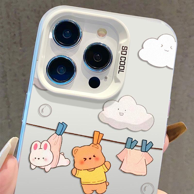 Silver Cartoon Bear iPhone Case for iPhone 13/14/15 Pro Max/16 Pro/17
