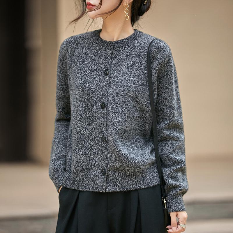 Jesienno-zimowy kardigan z dzianiny w kwiaty: Damski luźny sweter z okrągłym dekoltem, wysokiej klasy odzież wierzchnia z długim rękawem