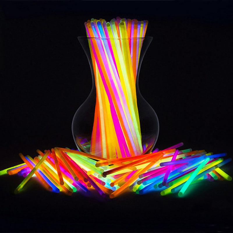 

100 Pcs Ultra Bright Glow Sticks Bulk, Glow in Dark Party Supplies with Connectors for Necklaces & Bracelets