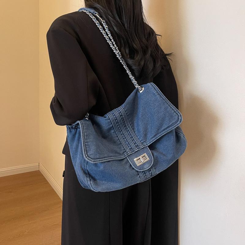 Women's 2024 Fashion Denim Chain Shoulder Tote - High-Capacity Commuter Bag