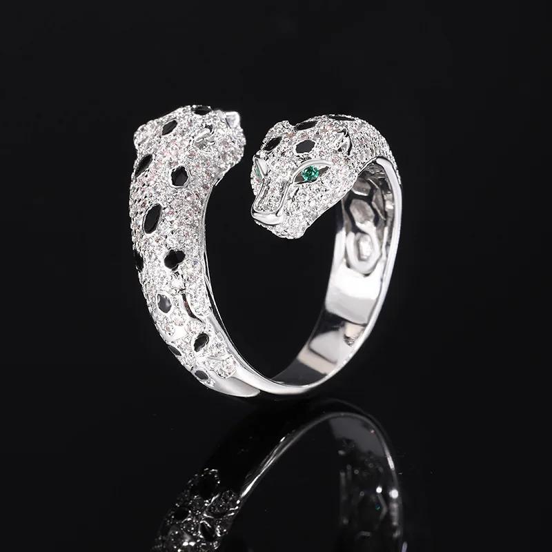 

Adjustable Leopard Ring with Sparkling Crystals Unique Animal Design Available in Gold Silver Perfect for Fashionable Occasions Adjustable серебряный