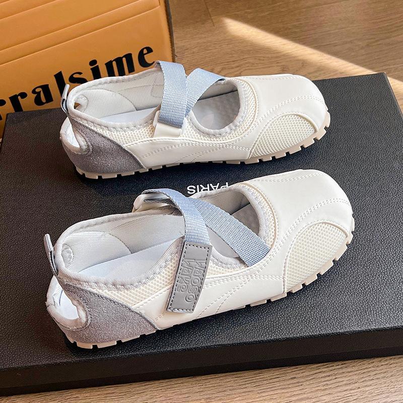 Retro white French flat Mary Jane women's shoes 2025 new summer light mouth round head versatile bag head sandals