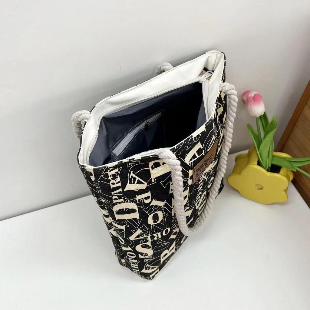 Large Capacity Canvas Tote: Simple, Stylish Commuter Bag for Female Students with Letter Print