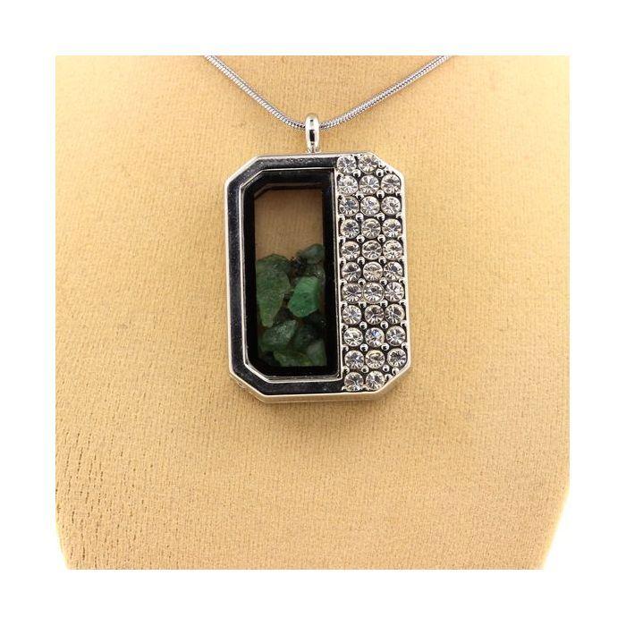 Pierres et Minéraux. Collier Grenat Tsavorite brut. Modèle demi-rectangle.