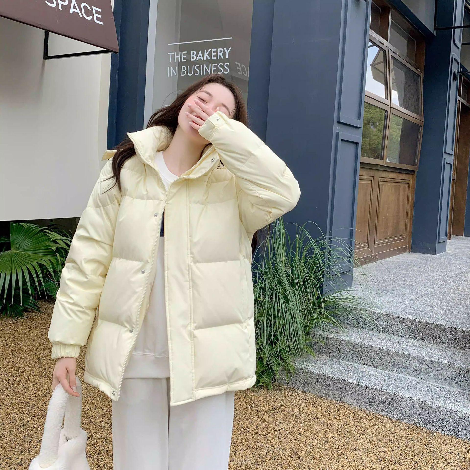

Women s White Duck Down Hooded Winter Coat - Short Style, Loose Fit, Suitable for Couples and Students Extra Large