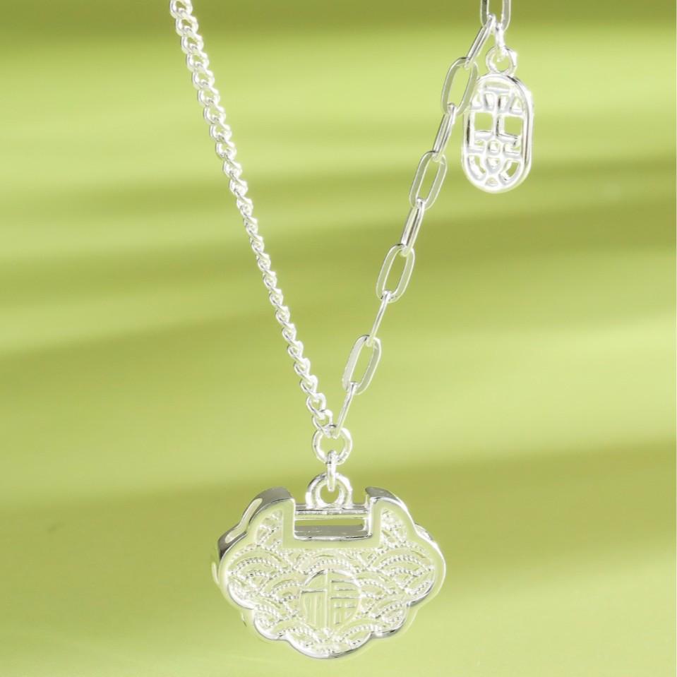 Sterling Silver 999 Fu Character Cloud Lock Necklace for Women - Chinese Style, Versatile High-End Design Pure Silver
