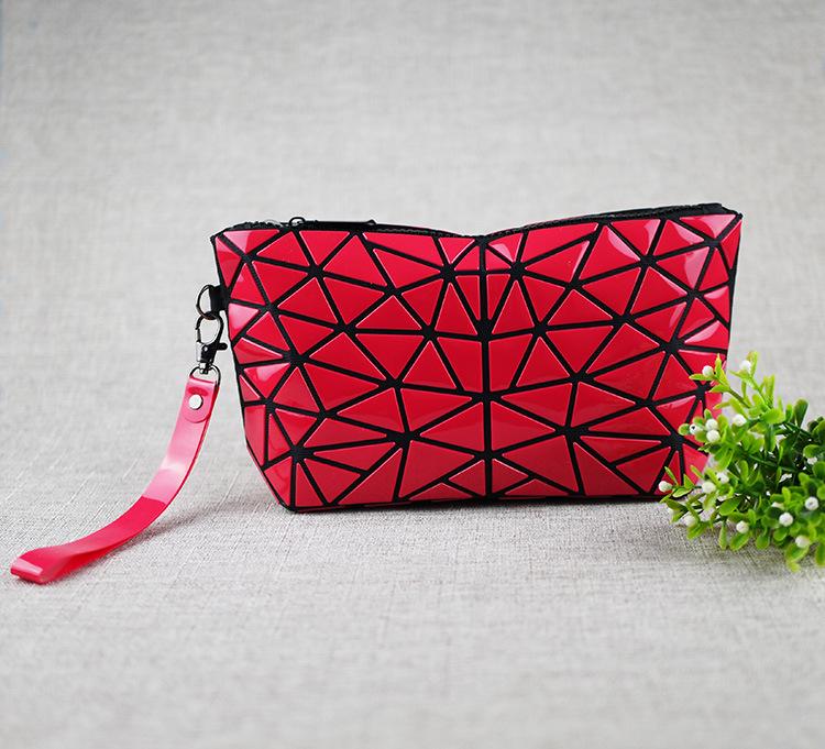 Geometric Diamond Waterproof Hand Carry Cosmetic Bag Korean Fashion Beauty Trend Large Space Foldable Women's Bag