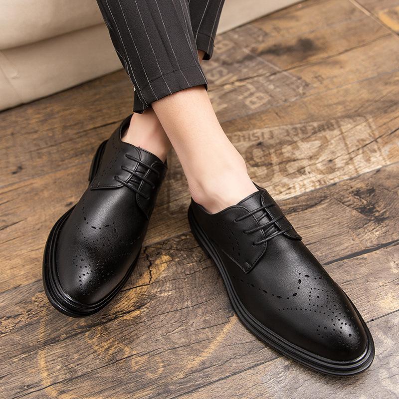 2025 Large Size Casual Leather Shoes Men's British Pointed Head Business Wedding Nightclub Hairstylist Black Korean Version Men's Shoes