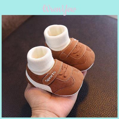 Unisex – Spor Ayakkabılar ve Slip-on